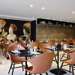 호텔 머큐어 파리 라 데팡스 4*