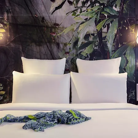 Mercure Paris La Defense Hotel 4*