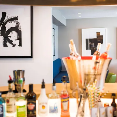 Mercure Paris La Defense 4*