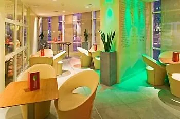 Mercure Paris La Défense 4*