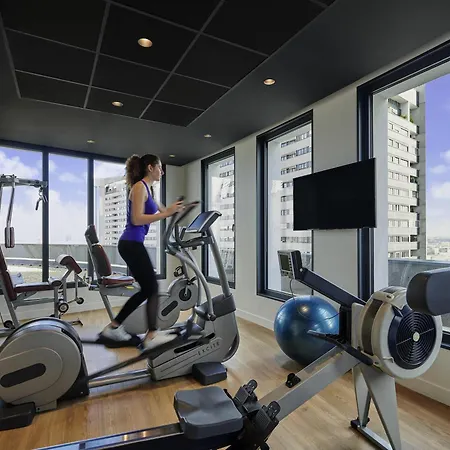 Mercure Paris La Defense Otel 4*