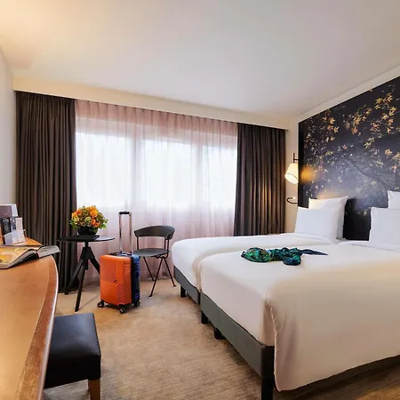 Mercure Paris La Defense Hotel 4*