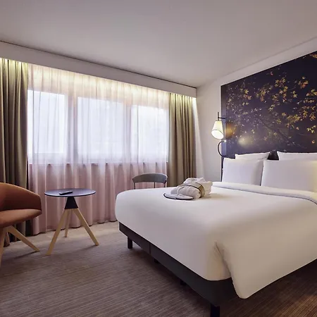 Hotel Mercure Paris La Défense Courbevoie