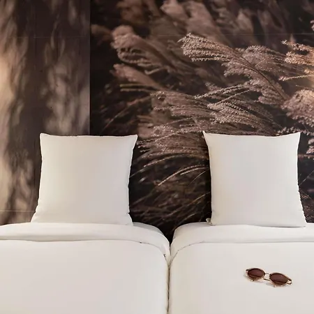 Mercure Paris La Defense 4* Курбевуа