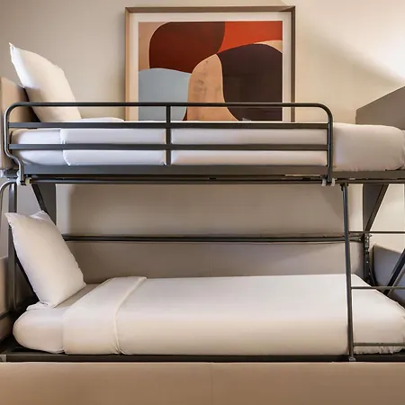 מלון Mercure Paris La Defense