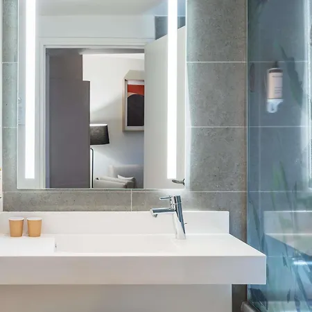 Mercure Paris La Defense Hotel