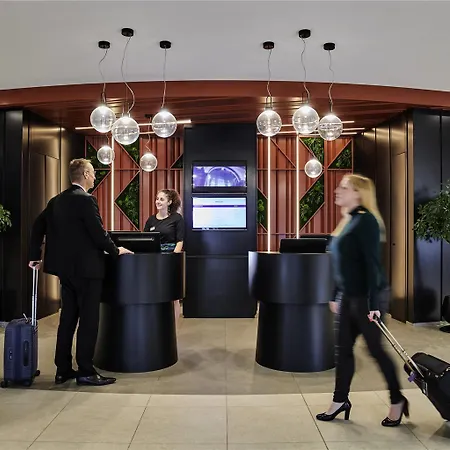Mercure Paris La Defense Hotel