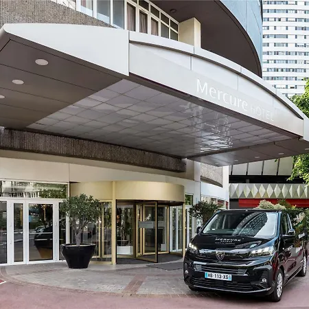 Hotel Mercure Paris La Défense 4*