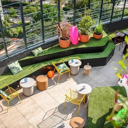 Mercure Paris La Defense Hotel 4*