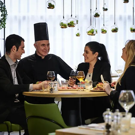 Mercure Paris La Defense Hotel Courbevoie