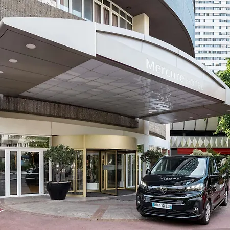 Hotel Mercure Paris La Defense 4*