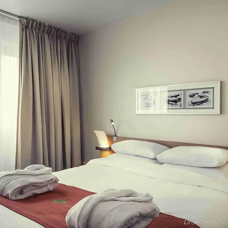 Mercure Paris La Defense Hotel 4*