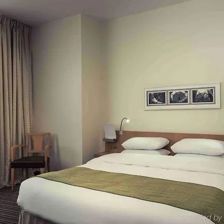 Hotel Mercure Paris La Defense Courbevoie