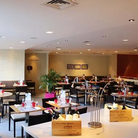 Hotel Mercure Paris La Defense Courbevoie