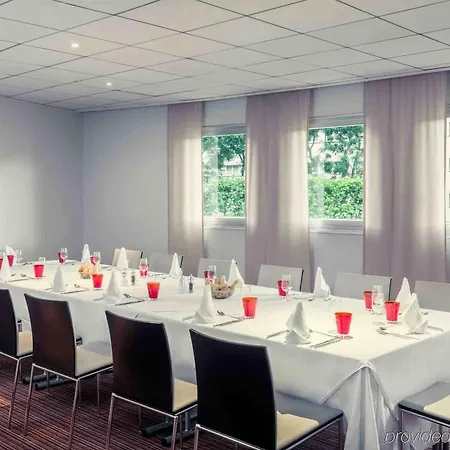 Hotel Mercure Paris La Defense 4*