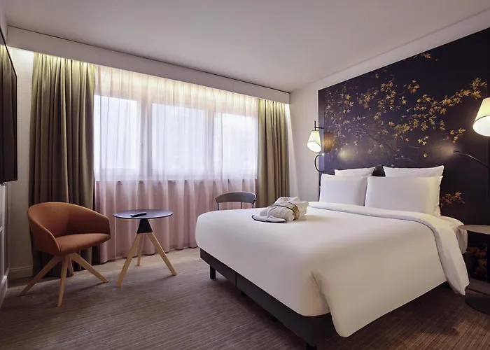 Mercure Paris La Défense Hotel Courbevoie