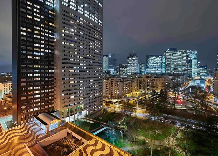 Mercure Paris La Défense 4* Courbevoie
